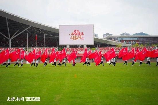 据米兰跟队记者隆戈报道，米兰小将西米奇本轮将首发出战弗洛西诺内。